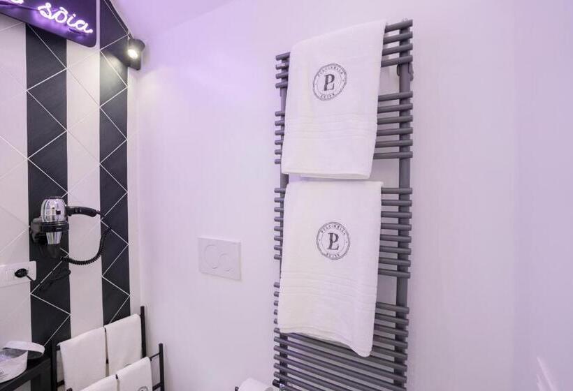 تختخواب و صبحانه Pulcinella Suite