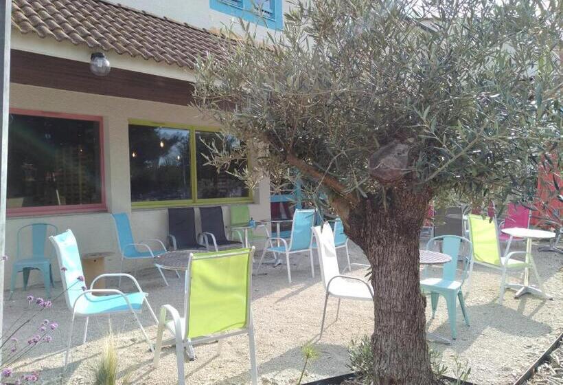 هتل Urban Style Arl