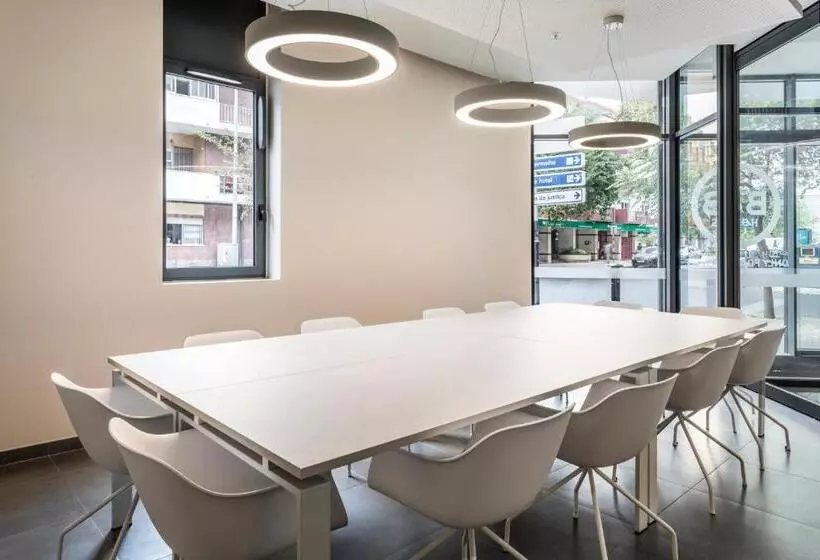 B&b Hotel Lisboa Montijo