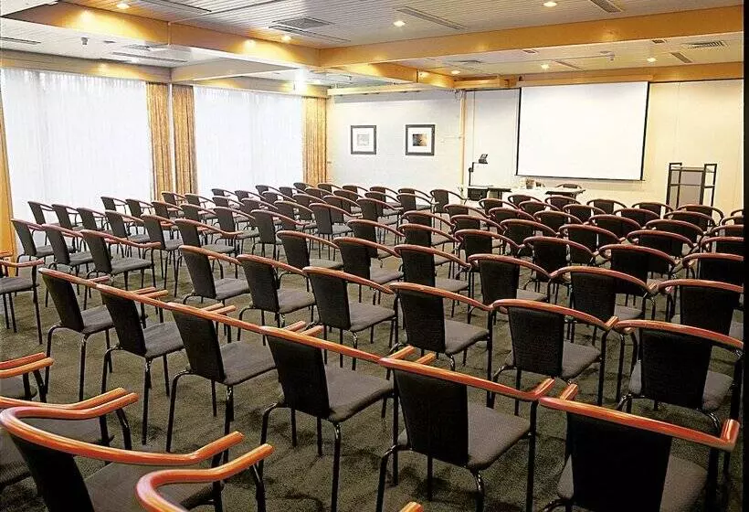 Hotelli Het Heijderbos By Center Parcs