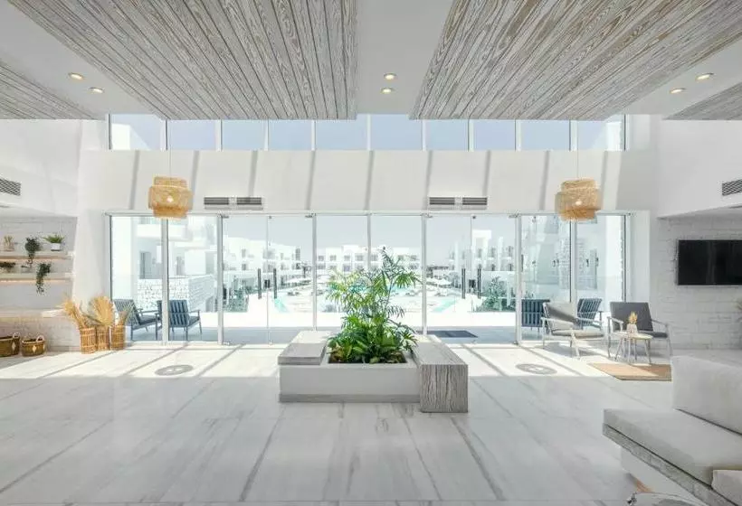 هتل Tanoak Resort
