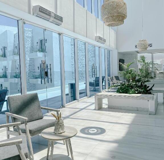 هتل Tanoak Resort