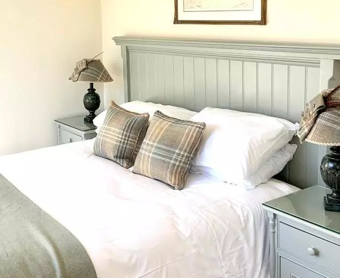 Hotelli The Sportsman S Arms