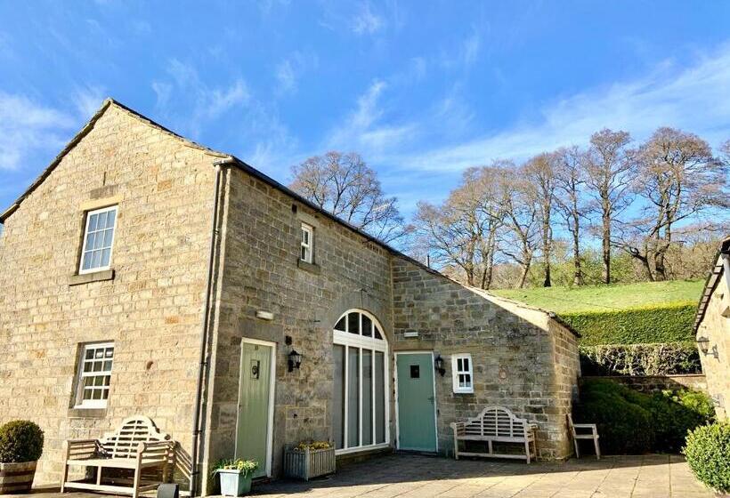 Отель The Sportsman S Arms