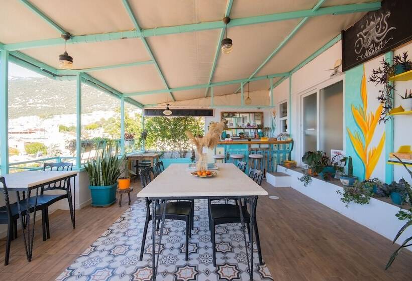 Kuytu Bed & Breakfast