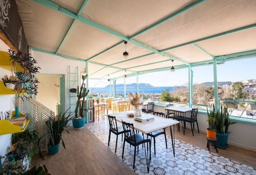 Kuytu Bed & Breakfast