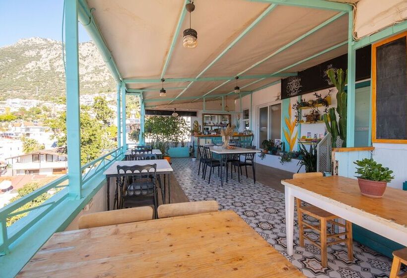 Kuytu Bed & Breakfast