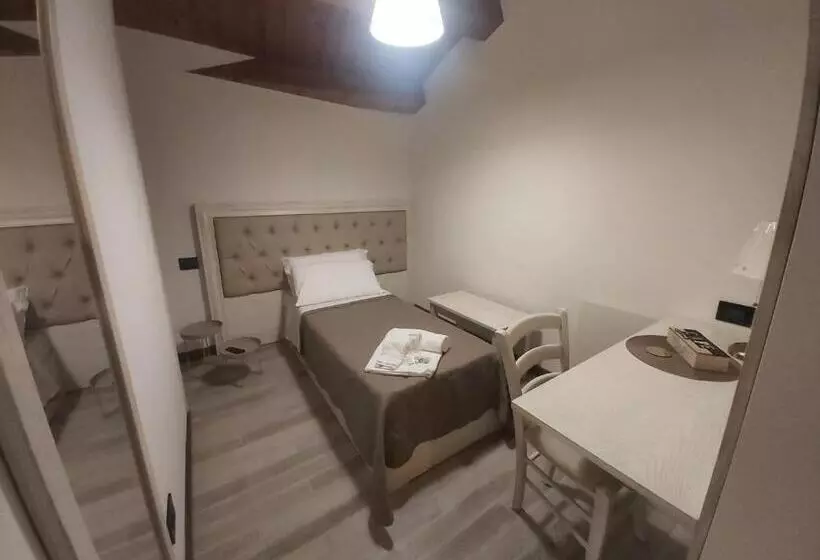 Majatalo Resort La Dimora Maiale Brado Di Norcia