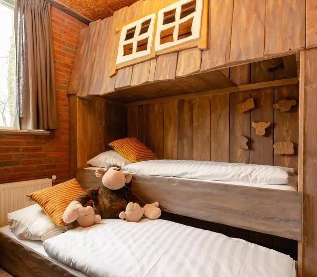 استراحتگاه 8 Person Children Bungalow   Theme Farm