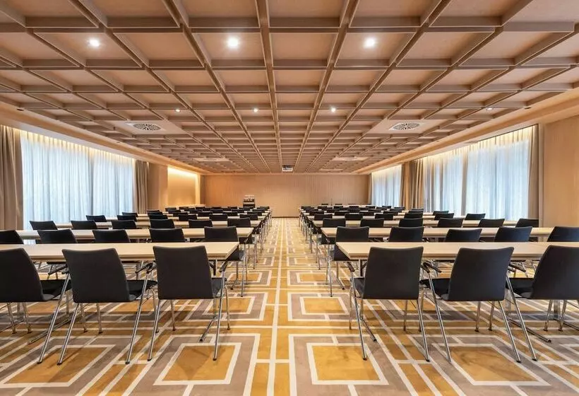 Ac Hotel Atocha By Marriott