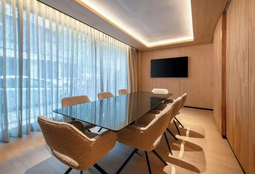 Ac Hotel Atocha By Marriott