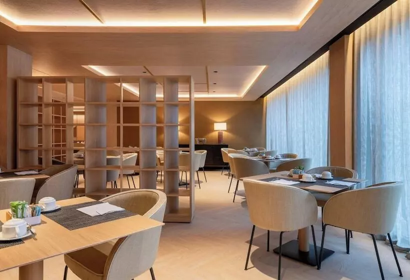 Ac Hotel Atocha By Marriott