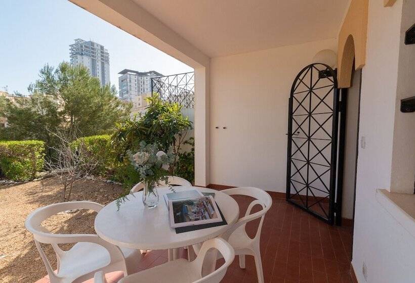 Aparto Residence Galetamar