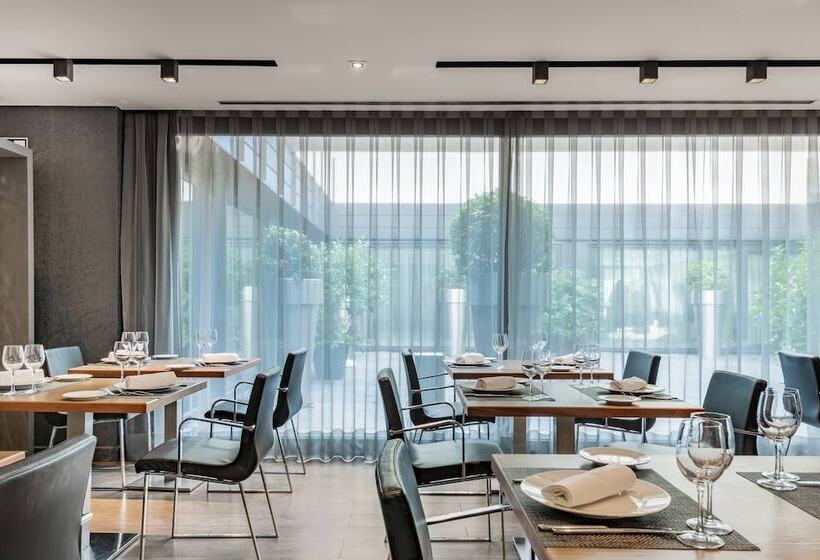 Ac Hotel Atocha By Marriott