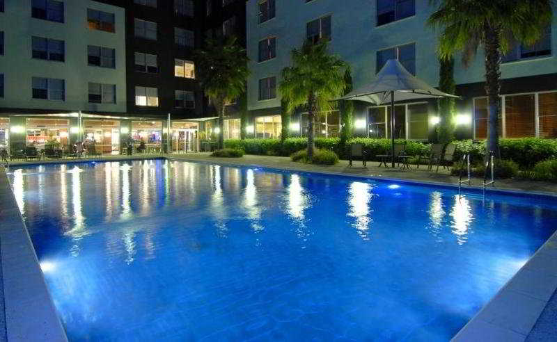 ホテル Aluxstay Apartments Bell City