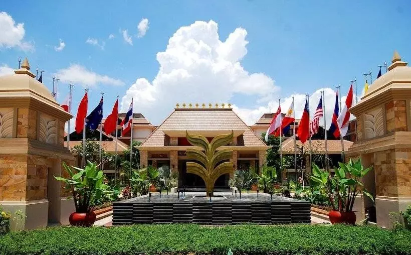 هتل Angkor Miracle Resort & Spa
