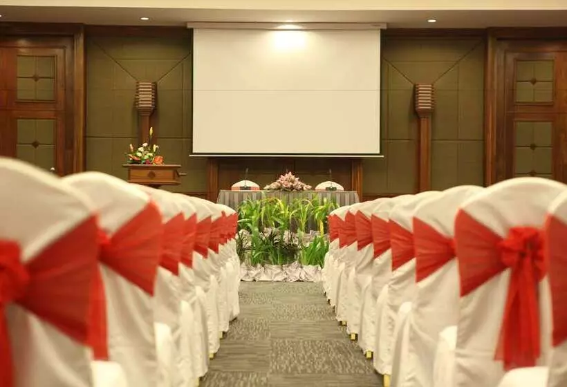 هتل Angkor Miracle Resort & Spa