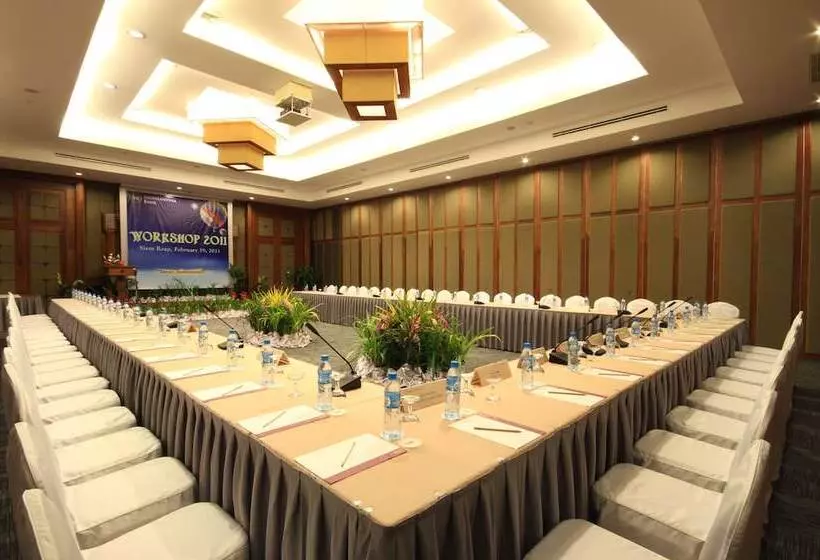 هتل Angkor Miracle Resort & Spa