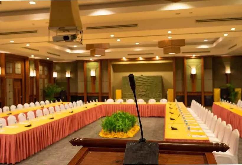 هتل Angkor Miracle Resort & Spa