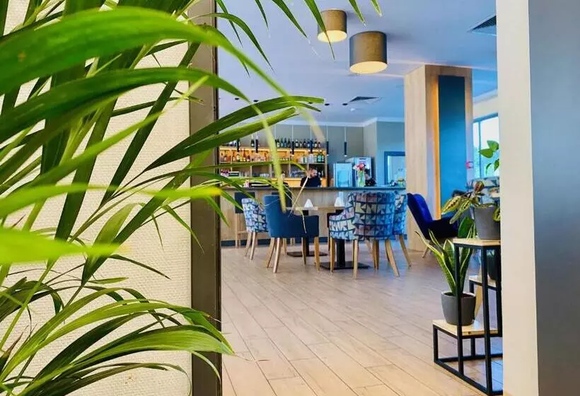 酒店 Conrad Comfort