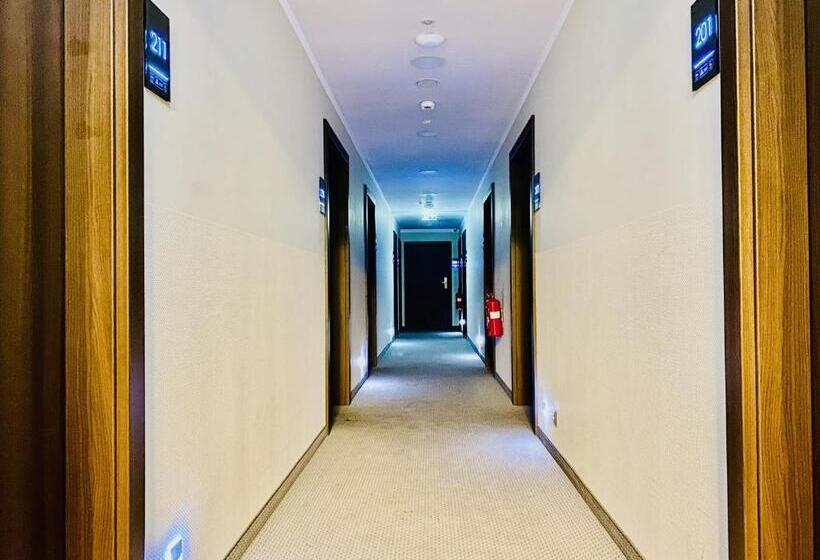 בית מלון כפרי Conrad Comfort