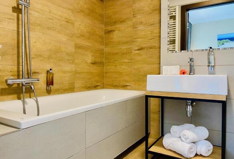 בית מלון כפרי Conrad Comfort