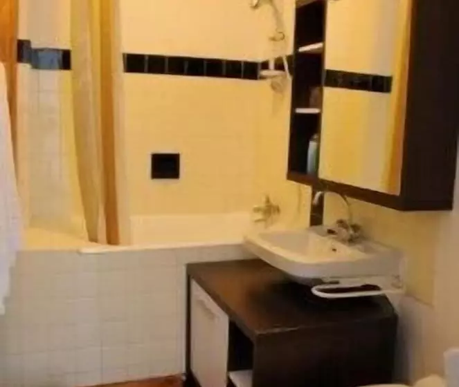 فندق Hôtel Du Bellay