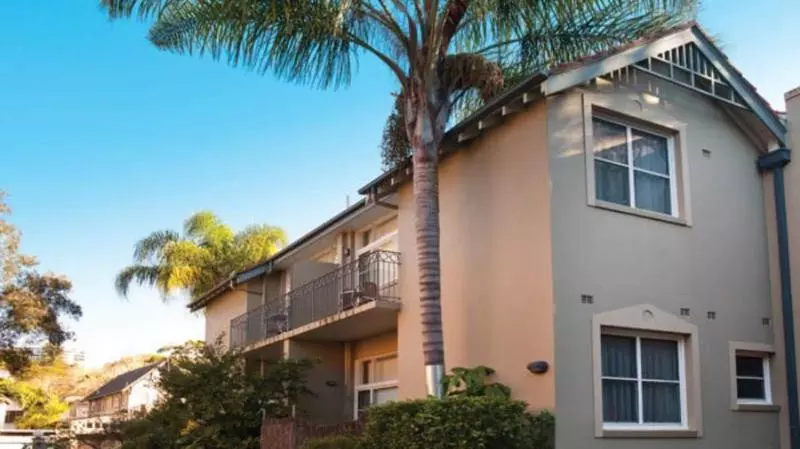 Отель Medina Serviced Apartments Double Bay