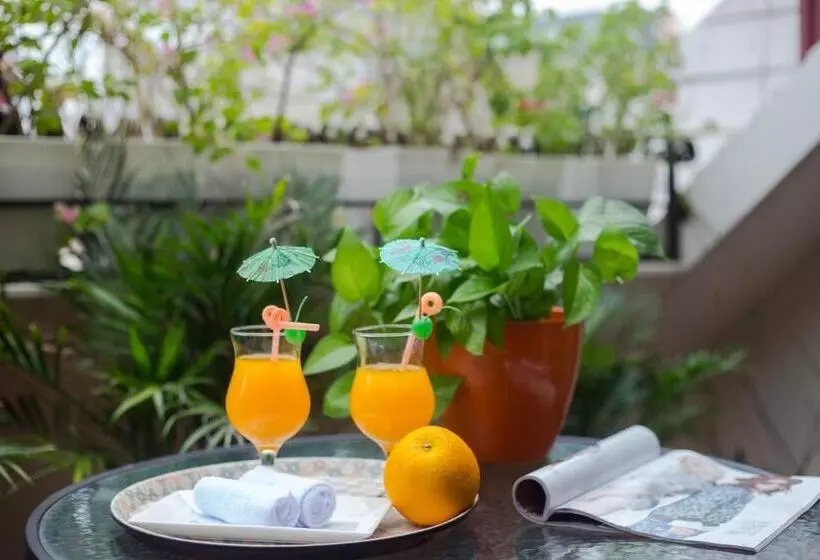 Oriental Suites Hotel & Spa