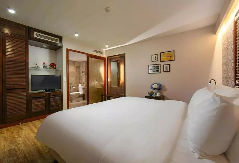 Oriental Suites Hotel & Spa