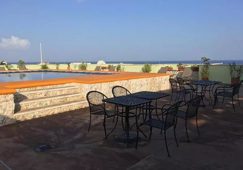 هتل Plaza Cozumel