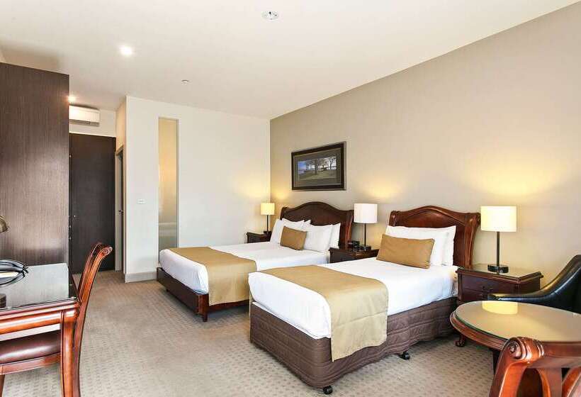 בית מלון כפרי Quality Inn Heritage On Lydiard