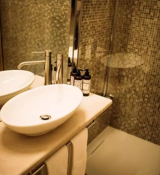 Отель Quinta Do Paço