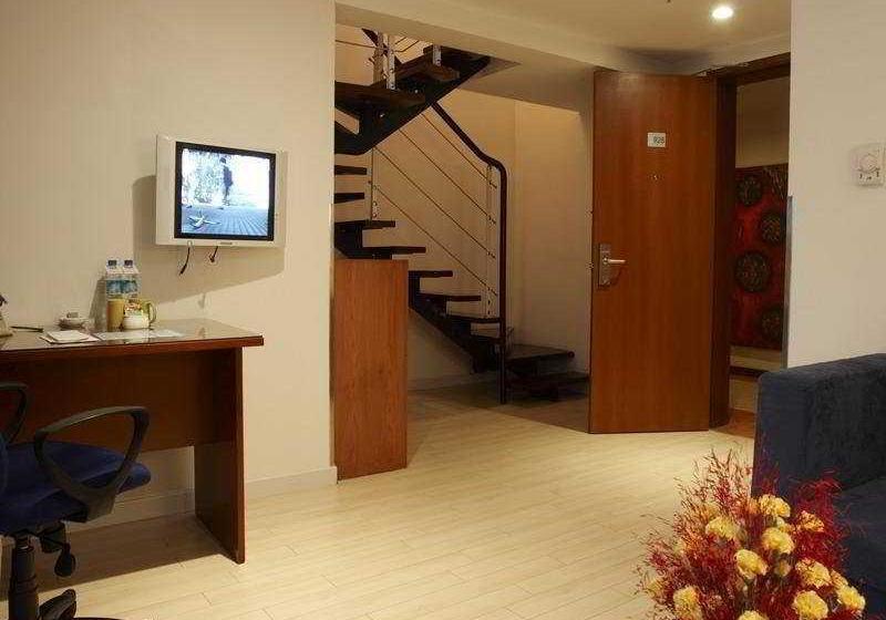 Отель Ramada Encore Wuxi