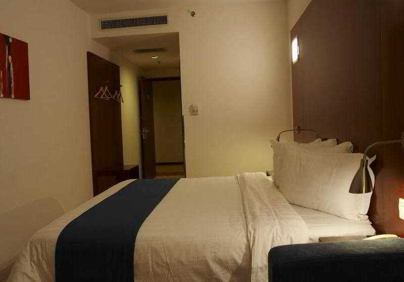 Отель Ramada Encore Wuxi