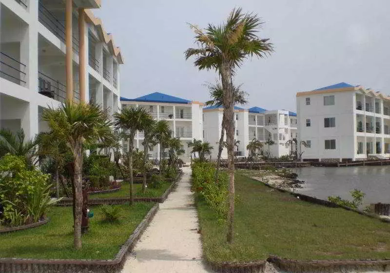 ホテル Reef Village