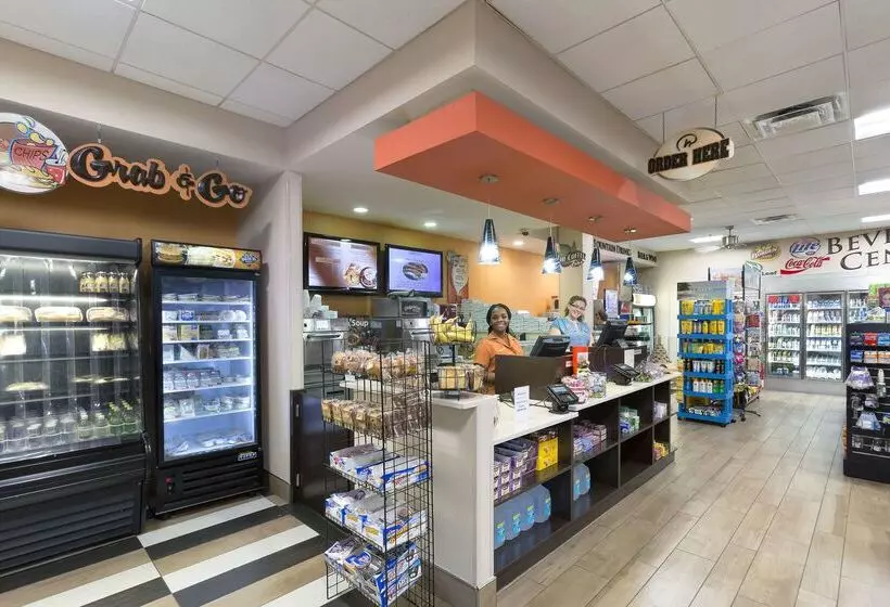 هتل Rosen Inn International