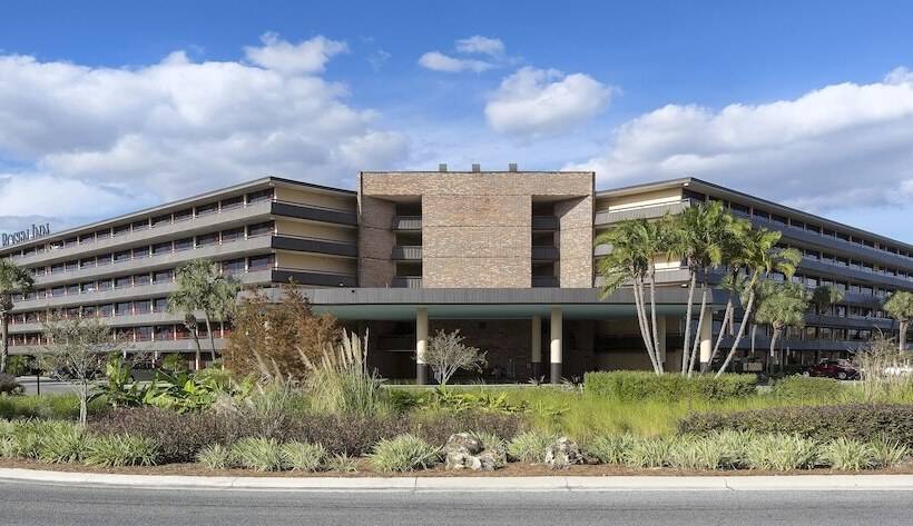 Отель Rosen Inn International