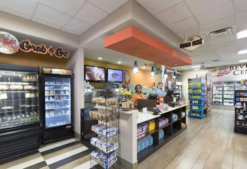 هتل Rosen Inn International