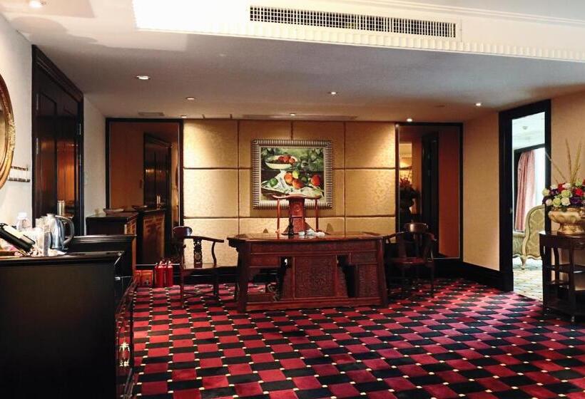 호텔 Royal Mediterranean