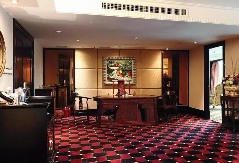 Hotel Royal Mediterranean