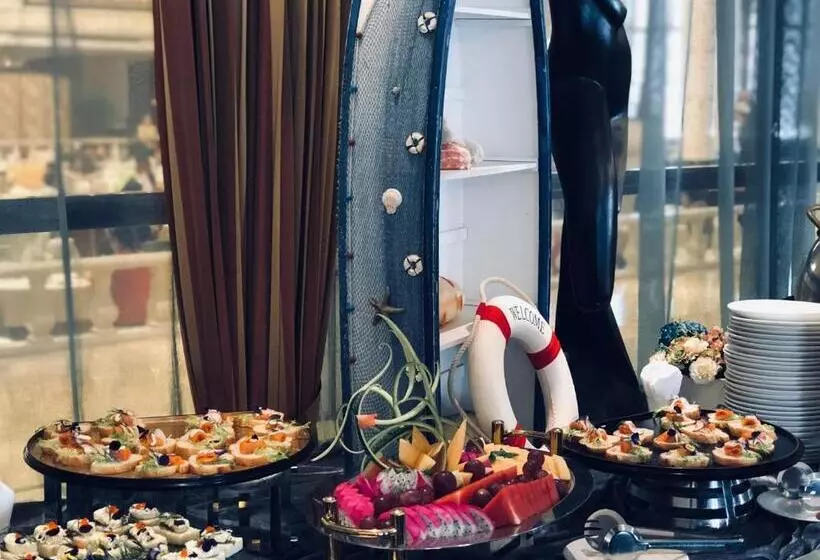 Hotel Royal Mediterranean