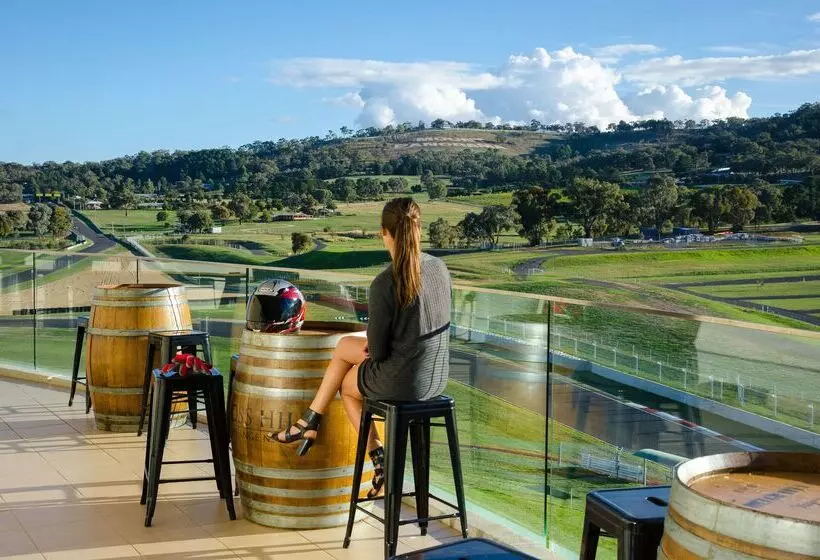 Отель Rydges Mount Panorama Bathurst