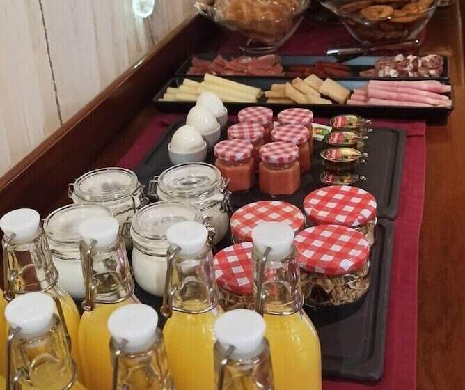 هتل Santa Barbara De La Vall D Ordino