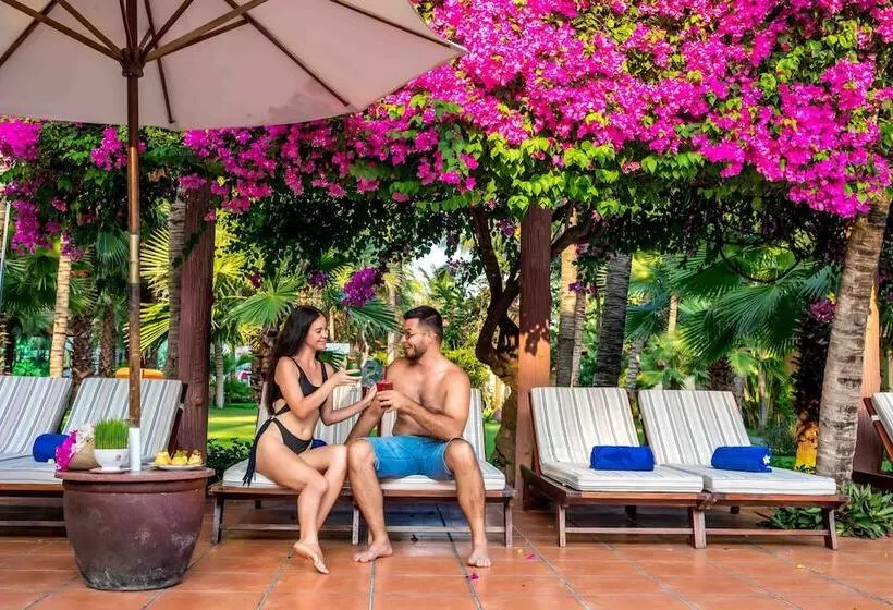 هتل Sunny Beach Resort & Spa