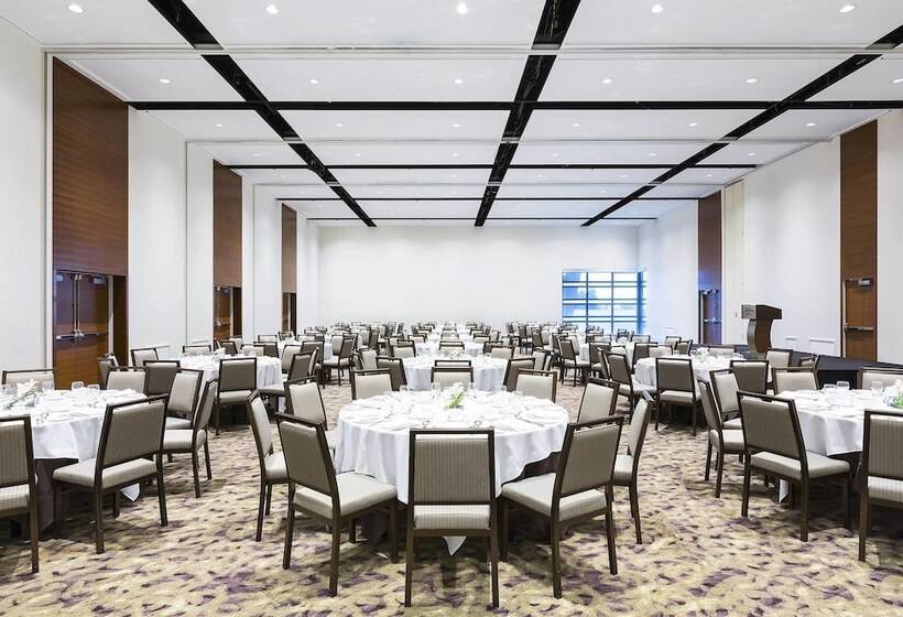 فندق The Westin Wall Centre, Vancouver Airport