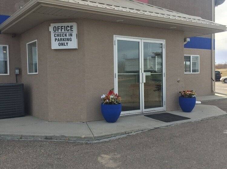 ホテル Travel Inn & Suites Innisfail