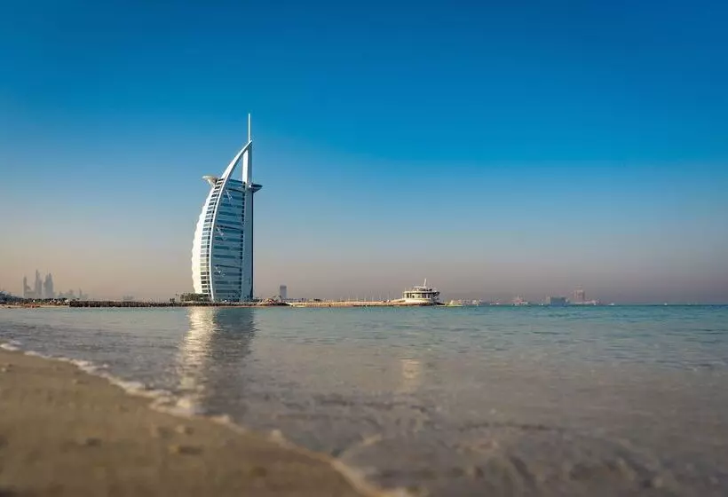 La Suite Dubai Hotel & Apartments