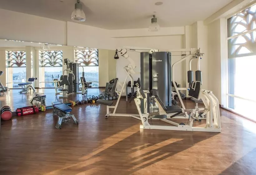 La Suite Dubai Hotel & Apartments