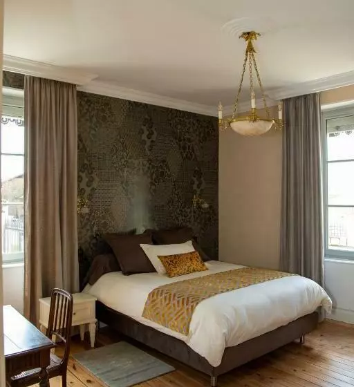 ベッドアンドブレックファースト Castel Serein